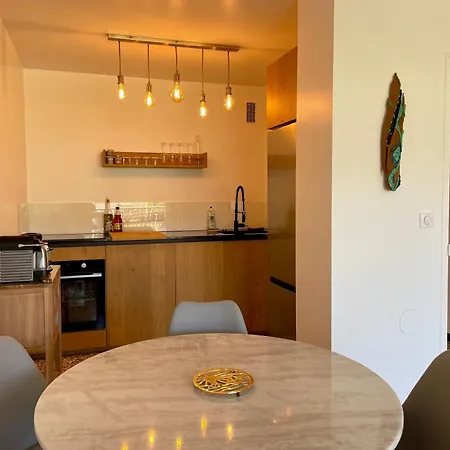 Appartement T3 A 300m Avec Piscine Tennis Le Lavandou