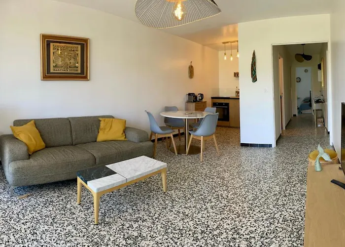 T3 A 300m Avec Piscine Tennis Apartamento *