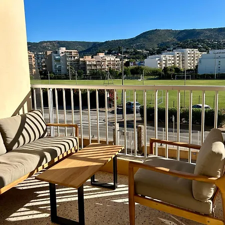 T3 A 300m Avec Piscine Tennis Апартаменты *