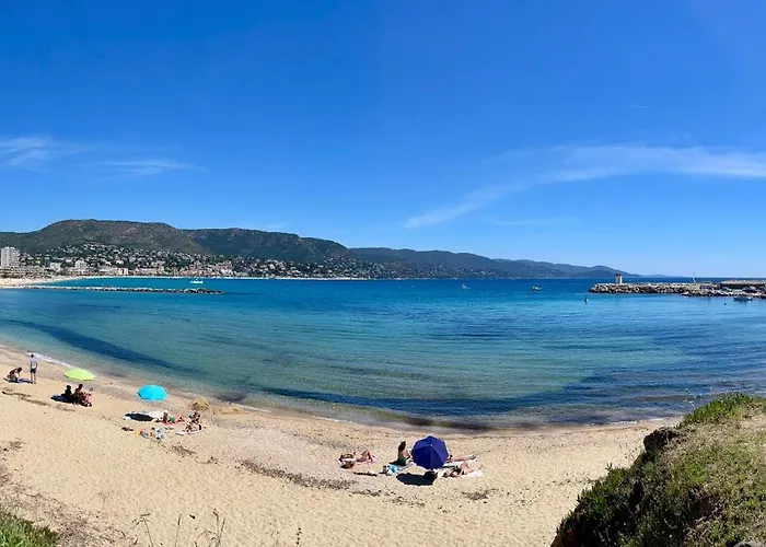 T3 A 300m Avec Piscine Tennis * Le Lavandou